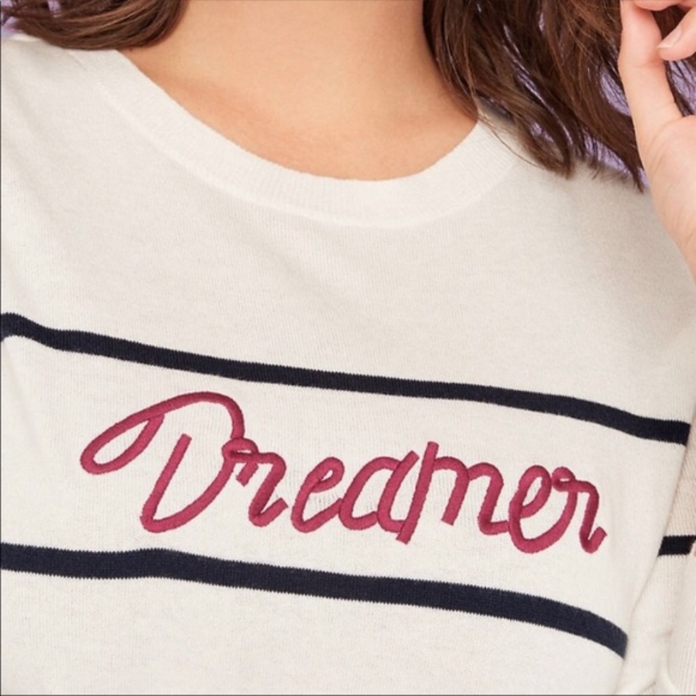 LB dream graphic light weight sweater.NWT